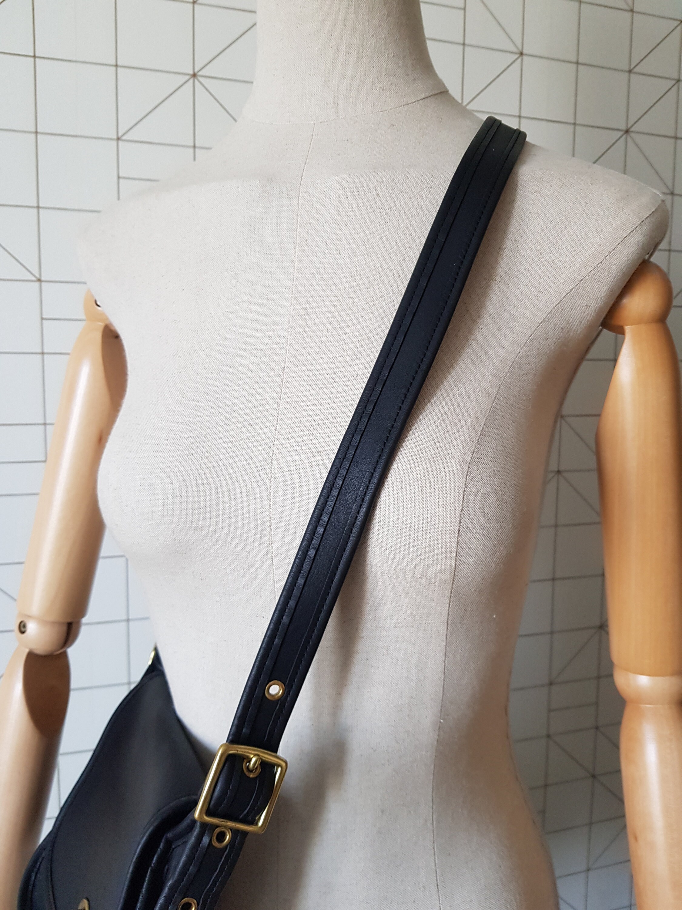 バッグ COACH 9965 Vintage Crossbody ShoulderBag Vintage Coach Trail Bag 9965, Black Leather Crossbody Handbag