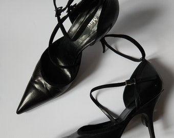 Vintage Max Mara Black Leather Heels, Pointy Kitten Heels, Vintage  Max Mara Pumps, Black Pointed Toe, Made in Italy, Gift For Her, Size 40