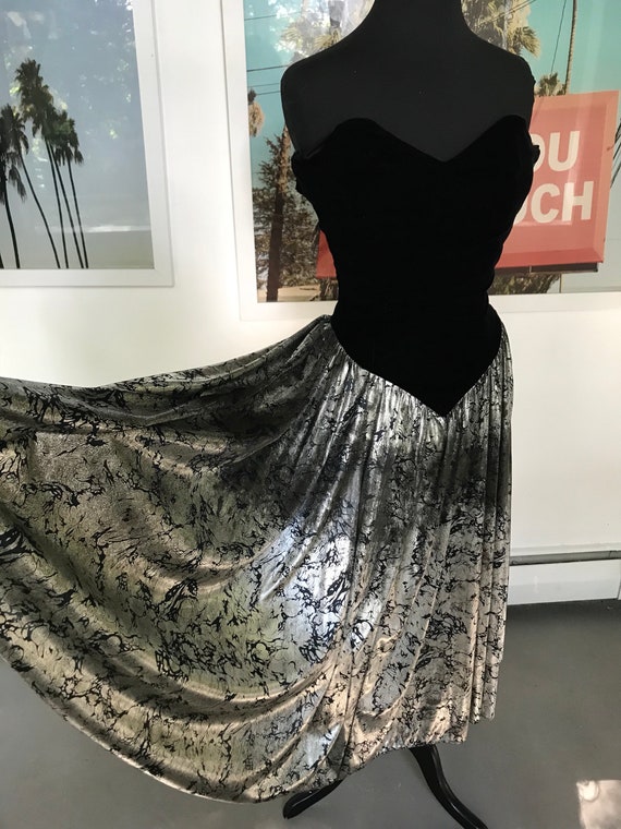 80s Fantasy Dress w/Velvet Sweetheart Neckline Sz