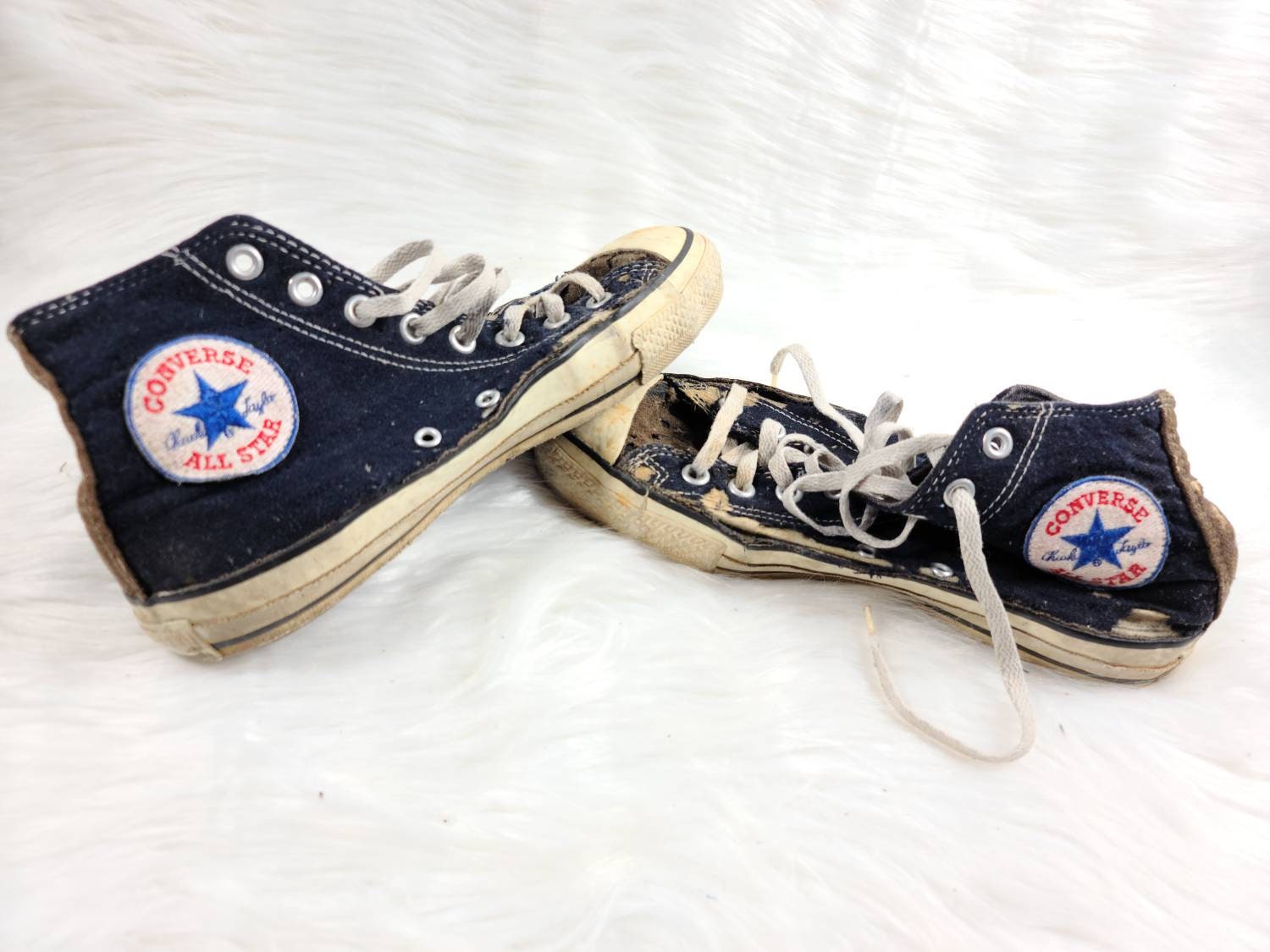 Used converse - Etsy