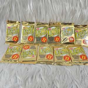 1992 Fleer Ultra Baseball Series 2 Pack - 14 Cards per pack. (Qty. 11) 
