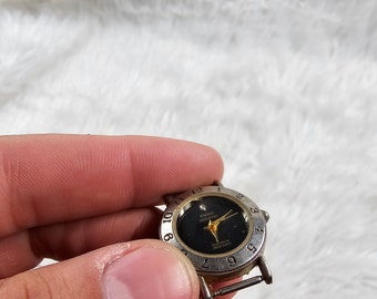 激安単価で Gucci Paolo Vintage Diamond Needs Watch Wrist Y121 038 W302 ロッド