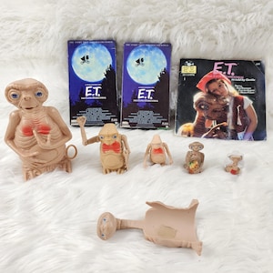 Huge Vintage E.T. Collection Miniatures VHS 1988 Rare Collectible Spielberg