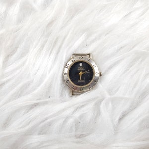 Vintage Paolo Gucci Diamond W302 038 Y121 Wrist Watch needs battery and band
