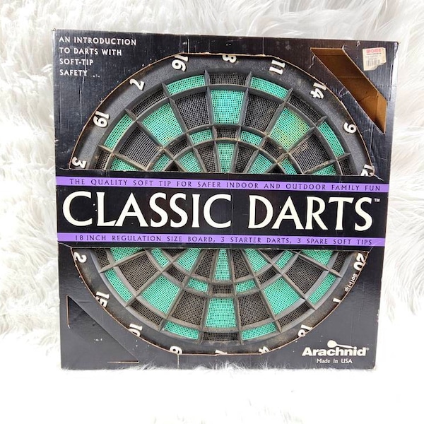 Rare 1994 New Old Stock Arachnid Classic Dart Board 18 inch, 3 starter darts/tips