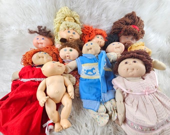 Huge Rare VINTAGE Bundle of Cabbage Patch Kids, x11 - Some with Clothes