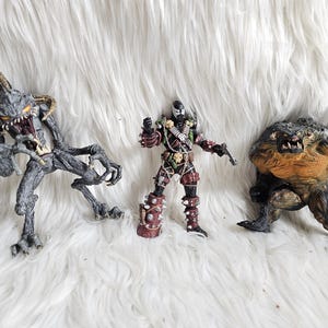3 Vintage McFarlane - Spawn - Violator Deluxe - Tremor -  Action Figures - 1997.