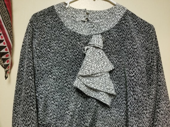 Retro Style Funky Pattern Top