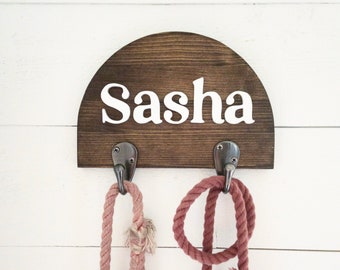 Custom Leash Hook, Custom Leash Holder, Hand Cut Dog Leash Hook, Wood Cut Out, Personalized Gift, Arch Shape Pet Sign, Wood Arch Home Decor