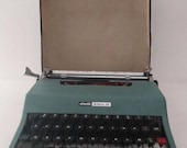 Olivetti Lettera 32 Typewriter