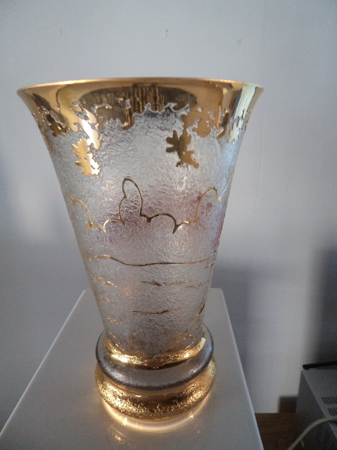 Vase en verre signé Adat Etsy