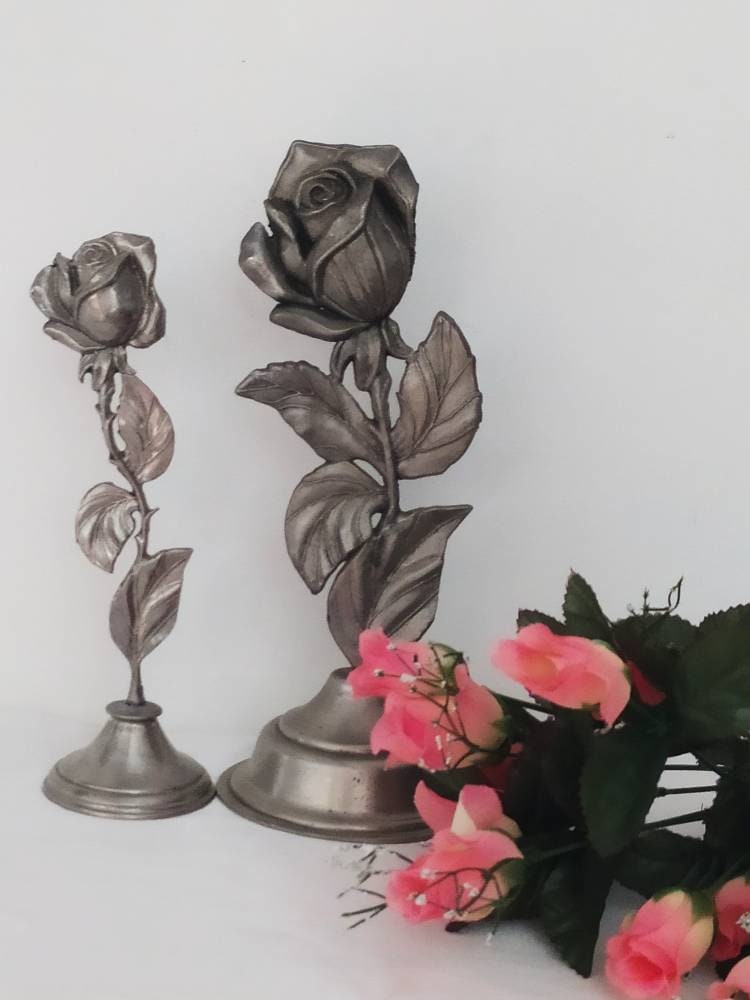 2 Grandes Roses en Étain à L Ancienne