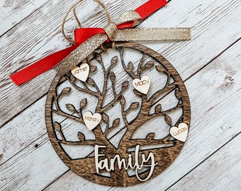 Personalized Family Ornament - Grandparent Gift -  Personalized Grandparent Gift - Christmas Ornament