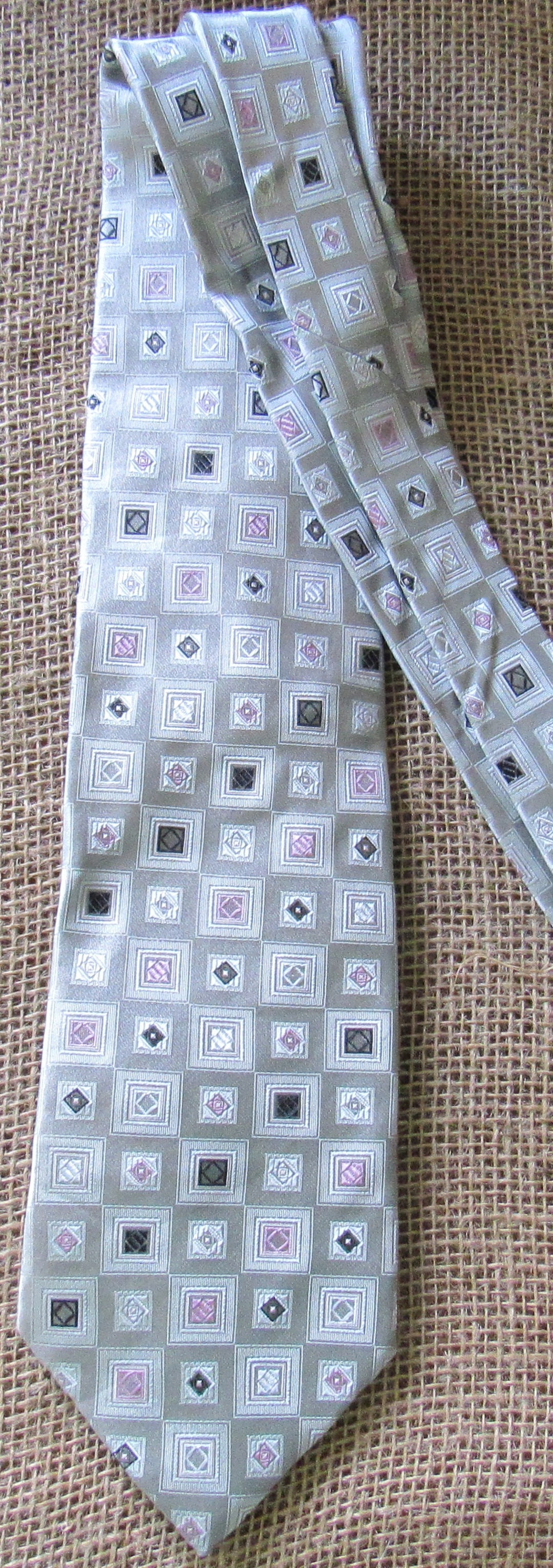 Steve Harvey Tie From the Steve Harvey Collection, Silver gray, Black