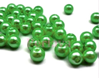 50 pearls 8mm in pearly green glass REF028