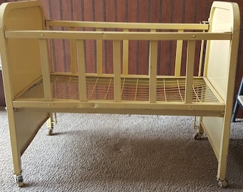 doll e crib