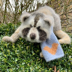 Knitted raccoon with scarf Crochet realistic raccoon Raccoon soft toy Big realistic raccoon Realistic toy raccoon Stuffed raccoon Raccoon