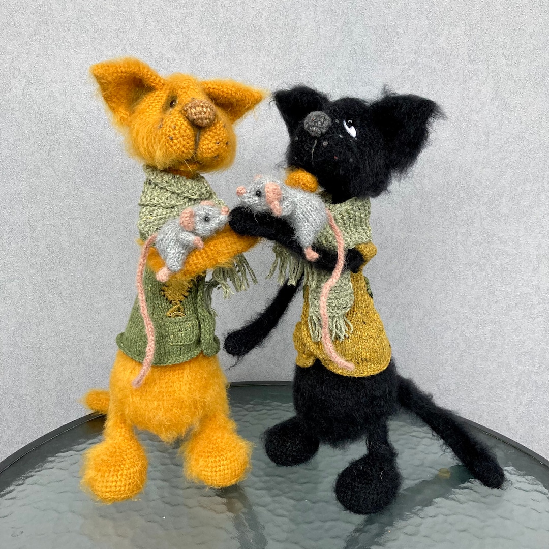 Knitted Cats With Mice Figurines: Handmade Wool Interior Toys - Etsy