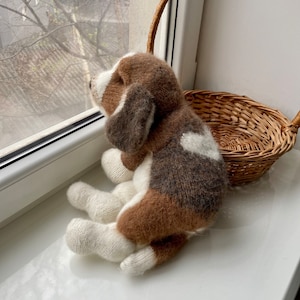 Knitted beagle puppy 16,9 inch Puppy soft toy Knitted puppy Realistic stuffed puppy Crochet puppy beagle Realistic toy puppy Crochet beagle