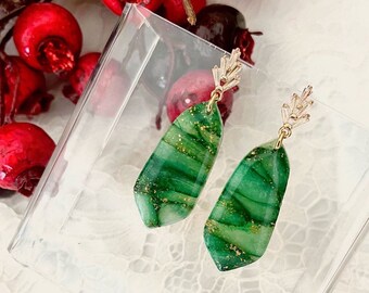 The Esme Marbled Emerald Green and gold earrings, lightweight bridal earrings, emerald green quartz cubic zirconia earring, handmade jewelry