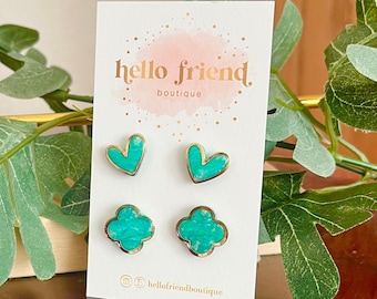 Gold Green Heart Earrings, Gold Green Clover Earrings, St Patrick's Day earrings, marbled emerald green earrings, lightweight stud earrings