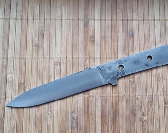 Handgjort bushcraftknivbladsämne. Kephart-stil