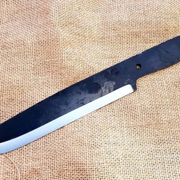Hoja de cuchillo artesanal en blanco - modelo Leuku
