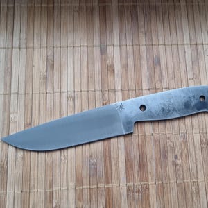 Handgefertigter Messerklingen Rohling - Modell Slavic