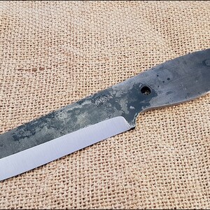 Lama di coltello fatta a mano grezza - modello Camper