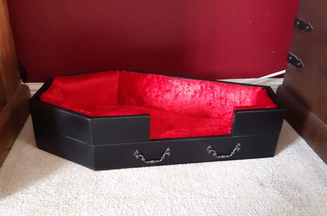 Gothic Vampire Coffin Shaped Dog Cat Pet Bed With Velvet Lined Cushions ...