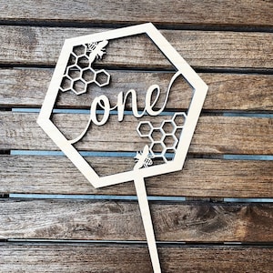 Honeycomb Cake Topper - Bumble Bee Cake Topper – first birthday Topper - Unfinished Wood Bee Cake Topper – Bee theme Party - Spring Decor