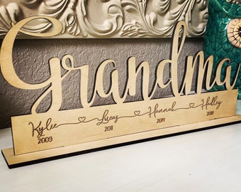 Personalized gifts for moms - Gifts for Her - Mother Gift - Grandchild Sign - Grandmother Sign - Custom Mother Sign - Valentine&#39;s Day