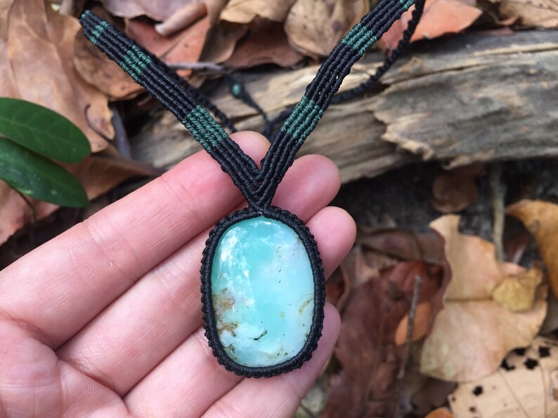 Handmade macrame necklace with chrysoprase macrame healing gemstone necklace Chrysoprase necklace gift chakra healing necklace