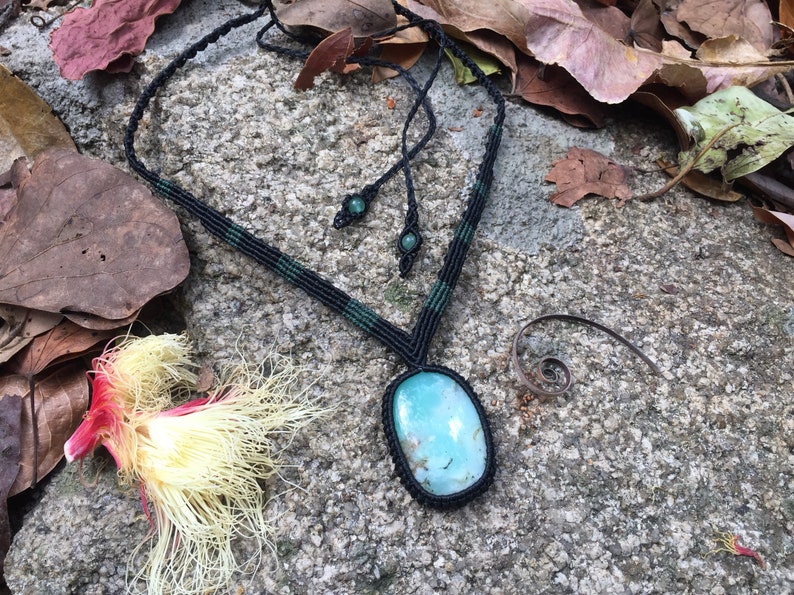 Handmade macrame necklace with chrysoprase macrame healing gemstone necklace Chrysoprase necklace gift chakra healing necklace