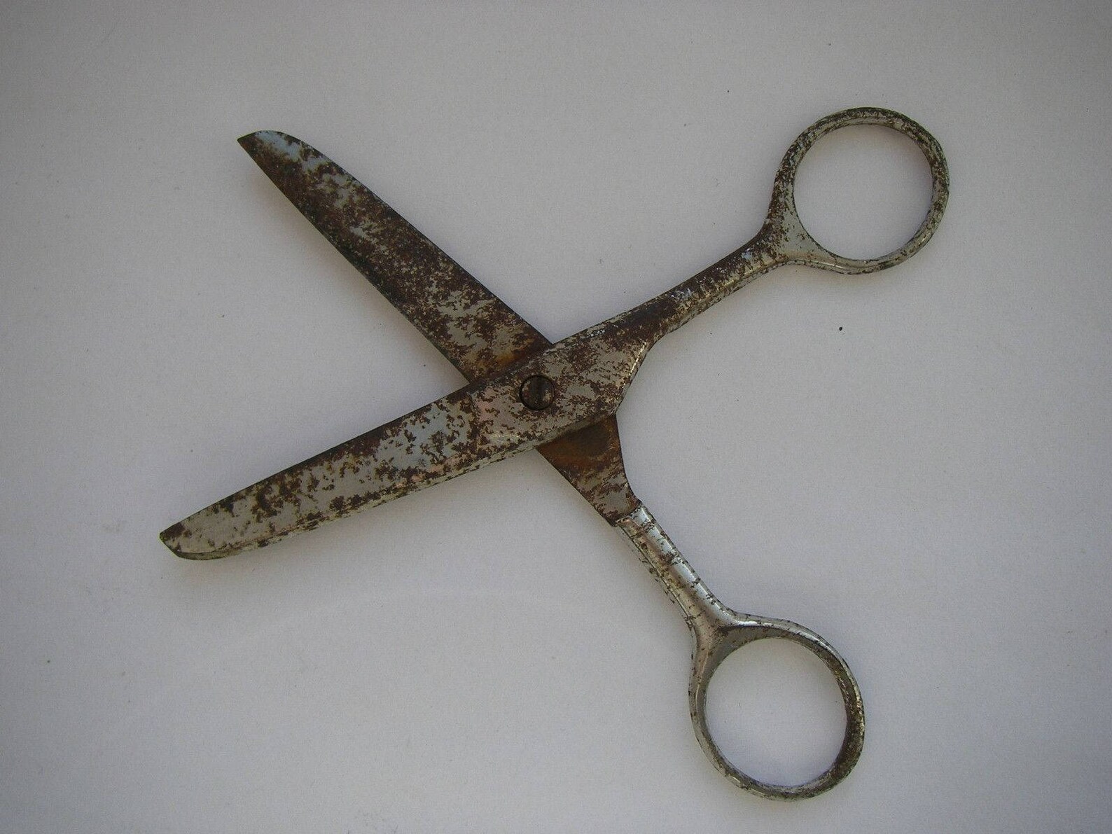 Vintage Rusty Scissors Antique Sewing Tool Primitive Cutting Etsy