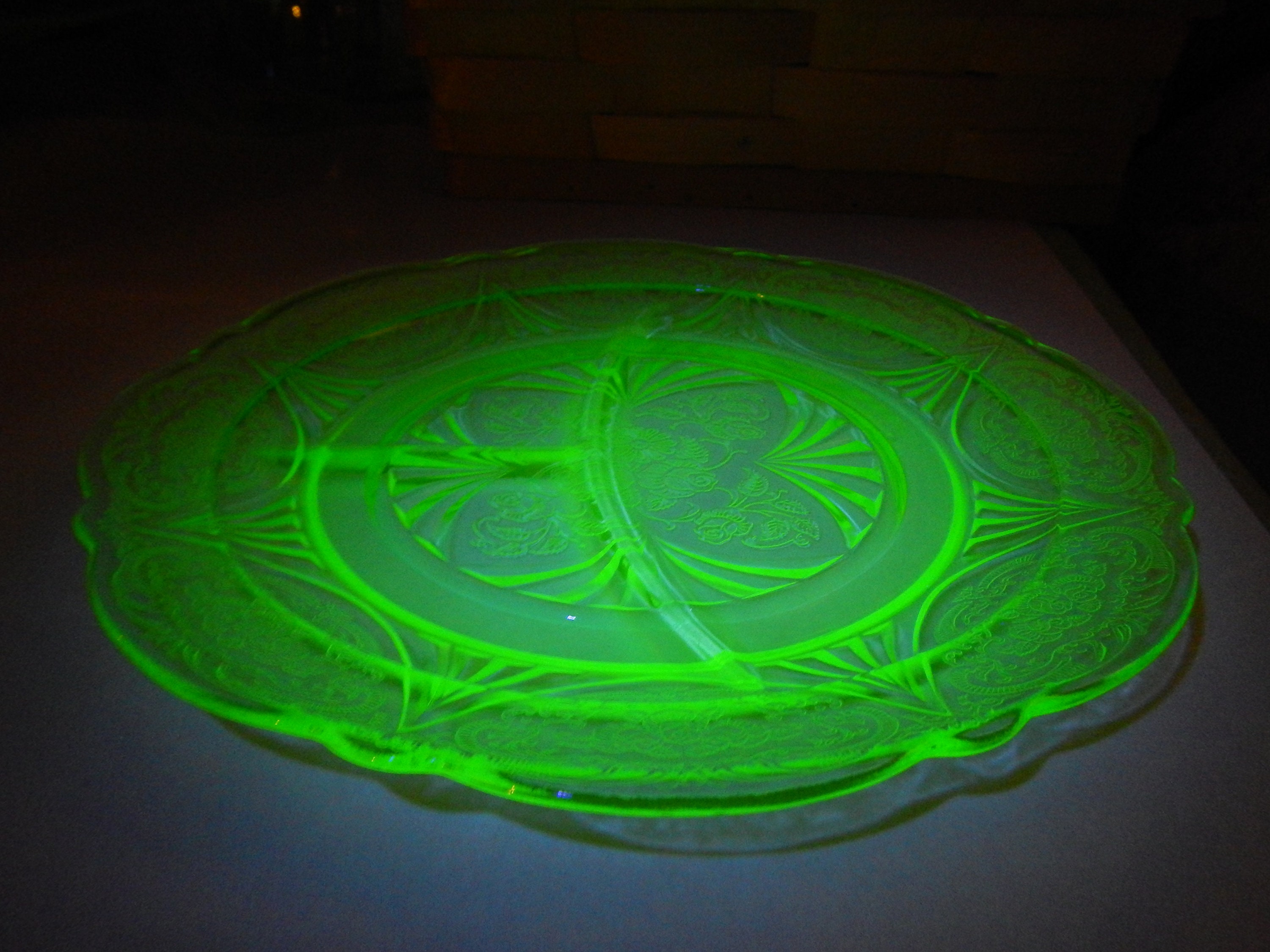 Vintage Vaseline Ouraline Uranium Glass Serving Tray Platter Etsy Canada