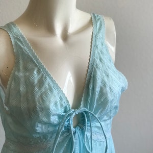 Blue Bliss Vintage Keyhole Nightgown Medium / Blue Empire Waist Nightgown / Silky Fly A Way Gown / Summer Lingerie / Lingerie Dress image 4