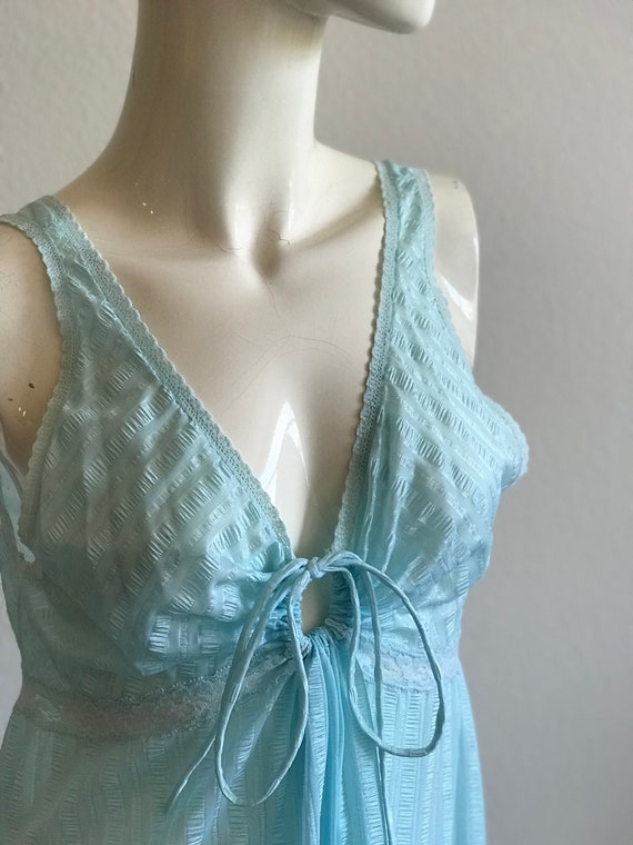 Blue Bliss Vintage Keyhole Nightgown - Medium / B… - image 4