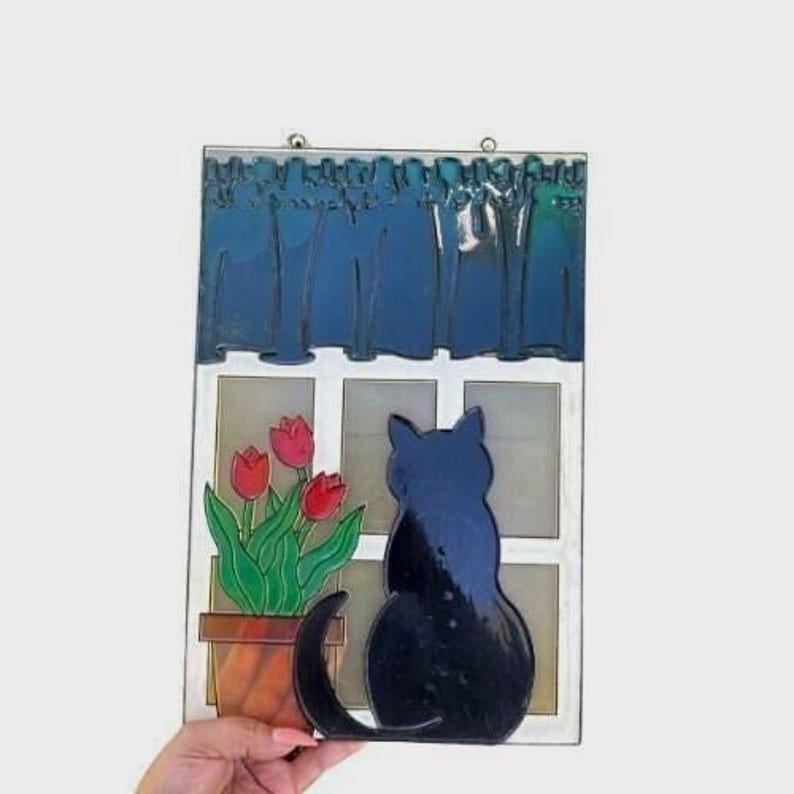 Vintage Black Cat Light Catcher Window Panel – Faux Stained Glass 1980s Hanging Mosaic – Tulip Flower Pot Cat Decor zdjęcie 1