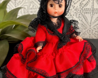 Madame Alexander International Dolls, Spain 595 Collector Doll