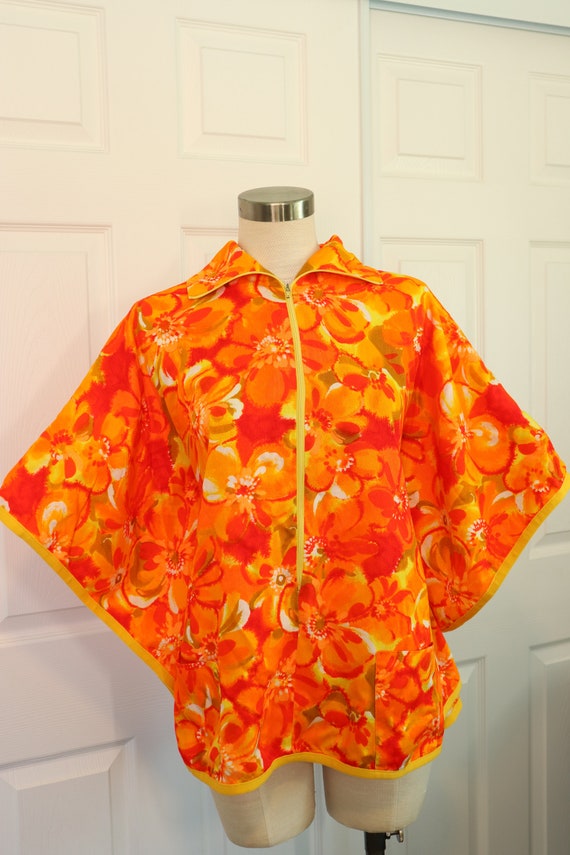 1970s Sun Kissed Kaftan Blouse | Vibrant Floral K