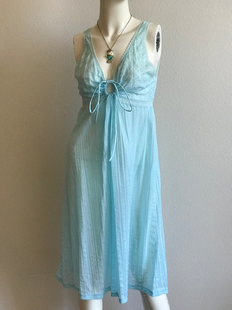 Blue Bliss Vintage Keyhole Nightgown Medium / Blue Empire Waist Nightgown / Silky Fly A Way Gown / Summer Lingerie / Lingerie Dress image 3