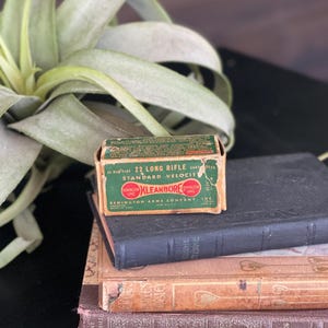 Vintage 1930s Remington Arms Company, Inc. Kleanbore 22 Long Rifle Cartridge Ammo Box, (EMPTY)