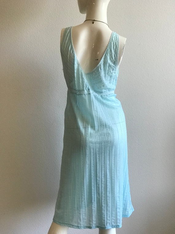 Blue Bliss Vintage Keyhole Nightgown - Medium / B… - image 5