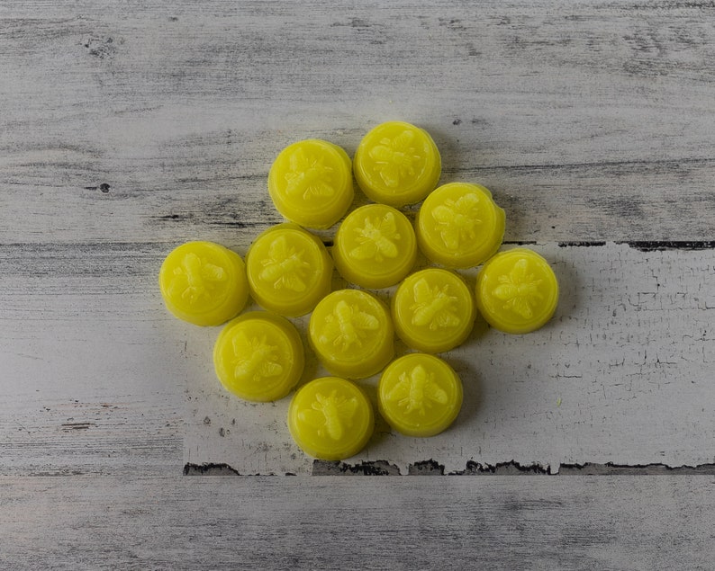 12 Piece Lemon Scented Beeswax Melts Hand Poured by Hubbardston Candle ...