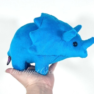 Pluszowy dinozaur Triceratops | Letni program czytelniczy Digby