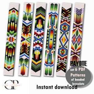 Op de afbeelding: Zes kleurrijke kralenarmbandpatronen in een set van PDF-bestanden. De patronen bevatten geometrische ontwerpen met felle kleuren zoals rood, geel, blauw, groen en zwart. De tekst "PAYOTE set 6 PDF Patterns of beaded bracelets Instant download" is ook inbegrepen.