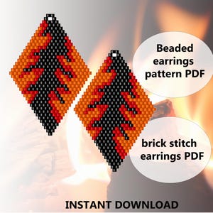 Könnte beinhalten: Zwei rautenförmige Perlenohrringe mit einem Baumdesign in Schwarz, Rot und Orange. Der Text "Beaded earrings pattern PDF", "brick stitch earrings PDF" und "INSTANT DOWNLOAD" ist auf dem Bild vor einem verschwommenen Hintergrund zu sehen.