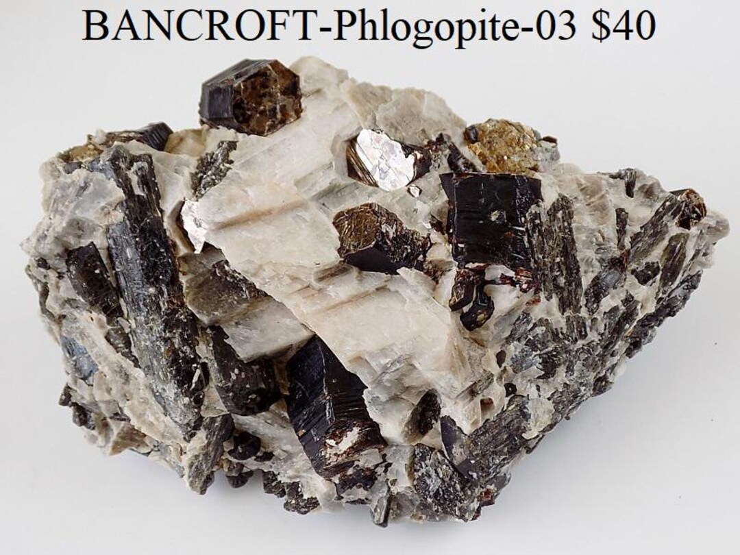 Rocks and Minerals - PHLOGOPITE Mica From Ontario, Canada (bancroft ...