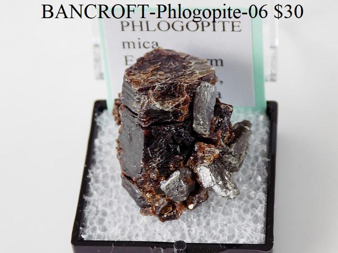 Rocks and Minerals Phlogopite Mica From Ontario, Canada bancroft ...